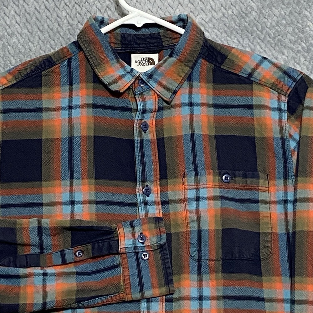 The North Face Shirt Mens Medium Plaid Hayden Pass Button Down Outdoors Hiking - Picture 1 of 13